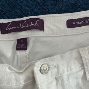 Gloria Vanderbilt white jeans, size 12